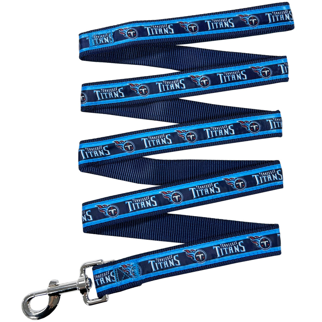 NFL PET Leash Large Tennessee Titans Dog Leash Football Team Leash for Dogs & Cats. A Shiny & Colorful Dog & Cat Leash with Embroidered Team Name/Logo Licensed by the NFL
