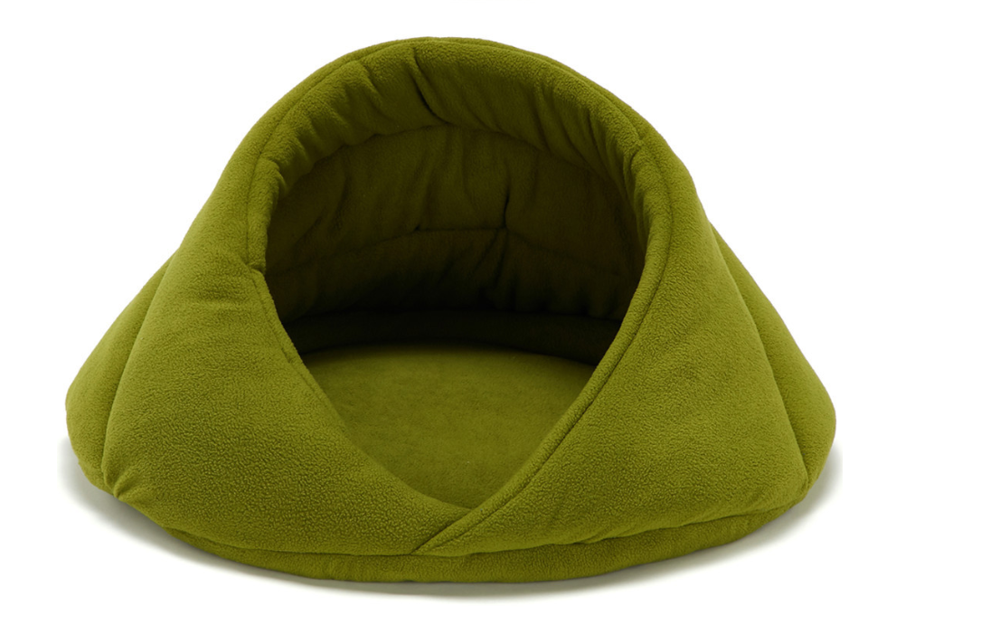 Barkable Burrow Cave Bed